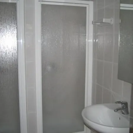 Borda Miguela, Hostal *